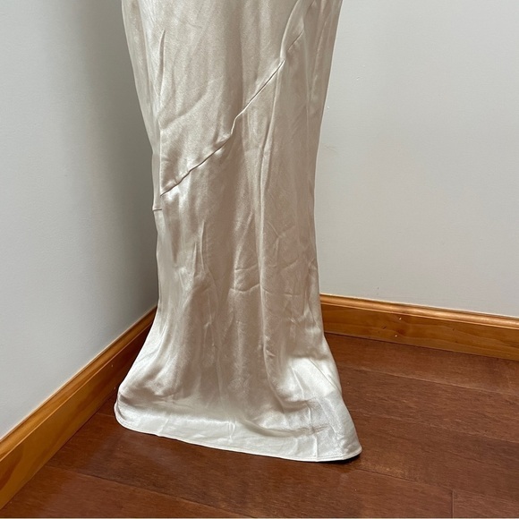 NEW! Dissh- Aisle Pearl Backless Midi Dress Size 8 Sleeveless Turtleneck - Picture 13 of 14